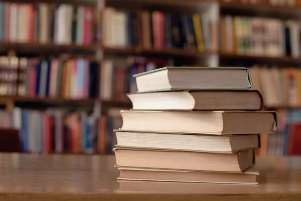اعطای مجوز نشر به کتاب‌های متناسب با اسناد بالادستی نظام