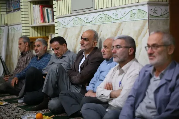 نشست پیشکسوتان دفاع مقدس با عنوان بزرگداشت شهدای خدمت که در منطقه بالاتجن قائم‌شهر