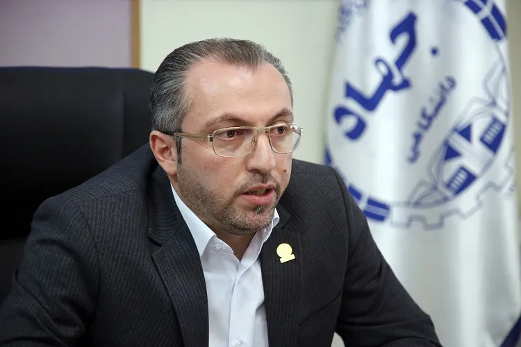 راز تکامل راه امام در وحدت و انسجام ملی است