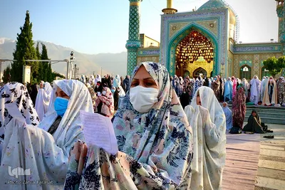 نماز عید فطر در امام زاده پنج تن لویزان