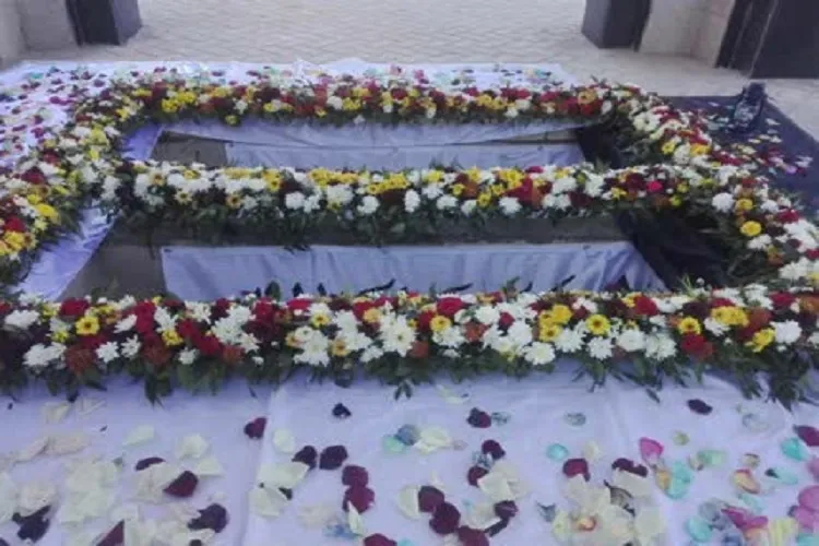 پیکر شهدای گمنام در بهشت احمدی شیراز آرام گرفت