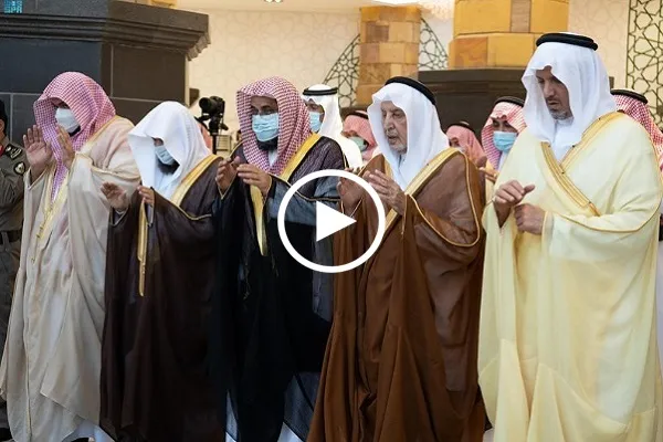 شاهد...أداء صلاة الاستسقاء في جميع مناطق السعودية