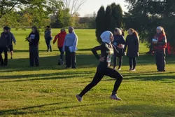 US Senator Elizabeth Warren Defends Muslim Athlete’s Right to Run Race with Hijab