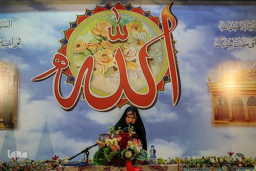 محفل قرآني نسوي في مرقد السيدة عبدالعظيم الحسني(ع) بطهران
