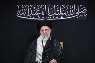 روضه‌خوانی رهبر شهید انقلاب از رسیدن حضرت عباس(ع) به شریعه فرات