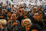 نماز ظهر عاشورا در شبستان امام خمینی(ره)‎ حرم شاهچراغ(ع)