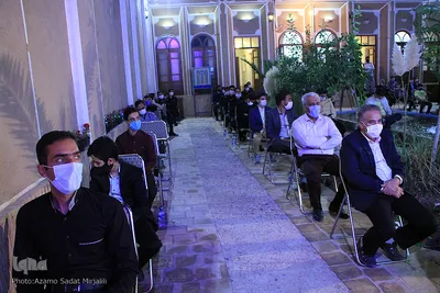 تجلیل از دانش آموزان برتر مسابقات کشوری قرآن و عترت استان یزد