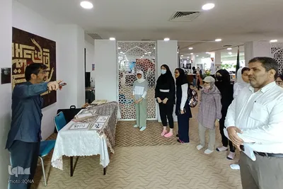 بازدید دانش‌آموزان ایرانی مقیم مالزی از جشنواره هنرهای قرآنی رستو