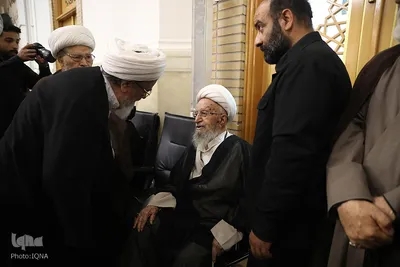 مراسم گرامیداشت رهبر شهید از سوی آیت‌الله مکارم شیرازی
