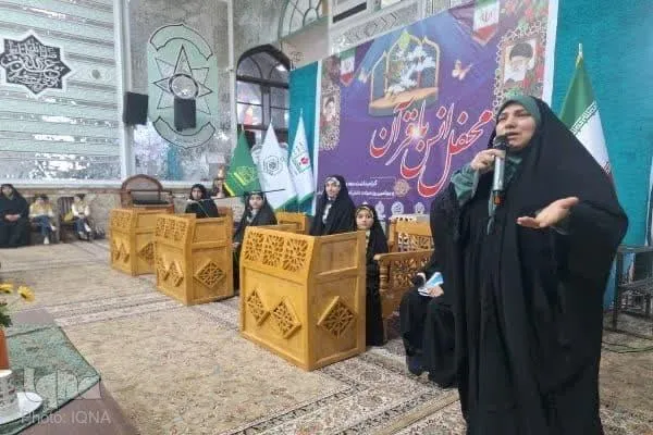 محفل انس با قرآن در امامزاده عبدالله(ع) گرگان برگزار شد