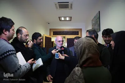نشست نمایندگان ۶۰ سازمان مردم نهاد با استاندار تهران
نشست نمایندگان ۶۰ سازمان مردم نهاد با استاندار تهران
