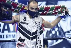 Le champion algérien de boxe Thai défend la Palestine