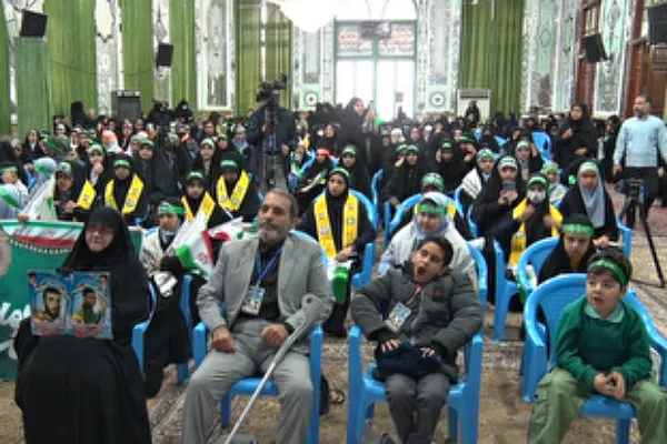 اجتماع بزرگ فرزندان حاج قاسم در گلستان برگزار شد