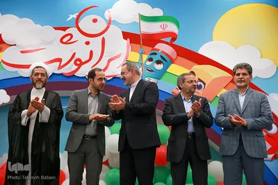 افتتاح ششمین نمایشگاه ایران نوشت
