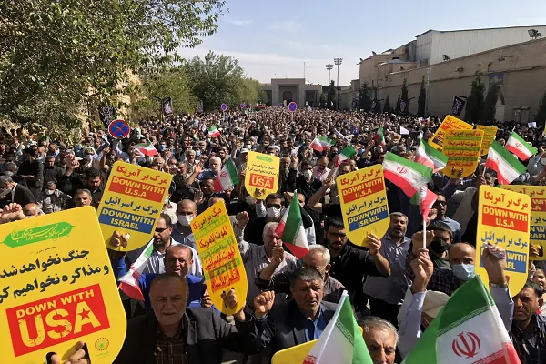 راهپیمایی نمازگزاران تهرانی در محکومیت جنایت تروریستی کرمان برگزار شد
