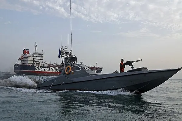 بلومبرگ: حوادث تنگه هرمز نشان داد اتحاد آمریکا تضعیف شده است