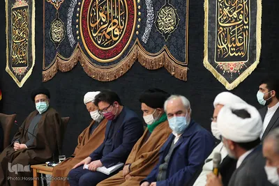 Ebrahim Raisi trifft Familien der Märtyrer in Qom