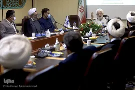 مراسم رونمایی ازسه کتاب جدید حجت الاسلام والمسلمین قرائتی، مفسر قرآن کریم در ایکنا