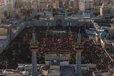 تشییع پیکر مطهر رهبر شهید در مشهد مقدس