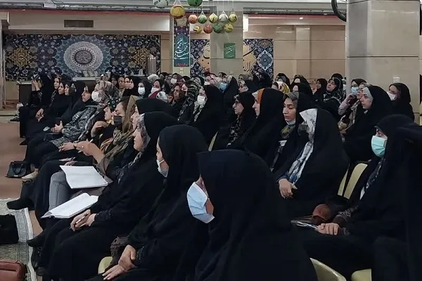 نشست آموزش خانواده در دارالقرآن اهل‌بیت(ع) برگزار شد + عکس