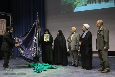 آئین رونمایی از پرچم جدید گنبد حرم حضرت زینب(س) و جامع‌ترین سبد ابزار اقامه عزای سیدالشهدا(ع) 