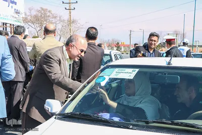 آیین استقبال از مسافران نوروزی در اراک