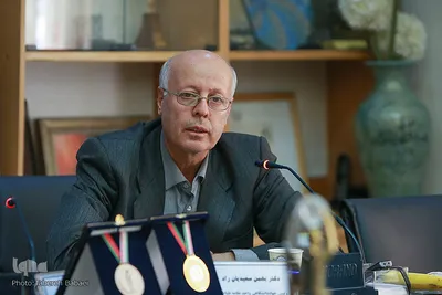 سعیدیان راد رییس واحد جهاد علامه طباطبایی در نشست خبری ششمین دوره مسابقات ملی مناظره دانشجویان