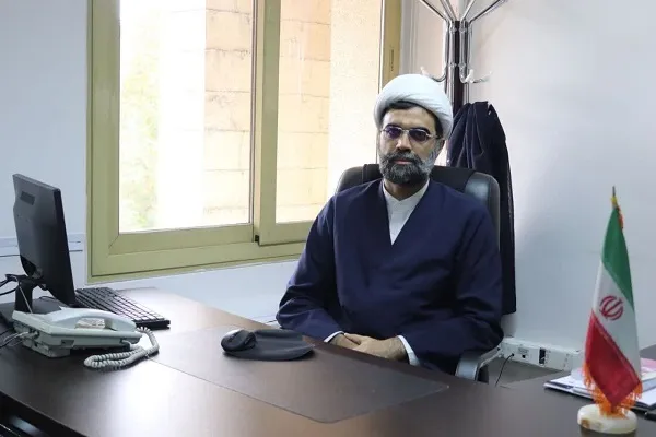 عامل اقتدار جامعه و انسان علم و آگاهی است