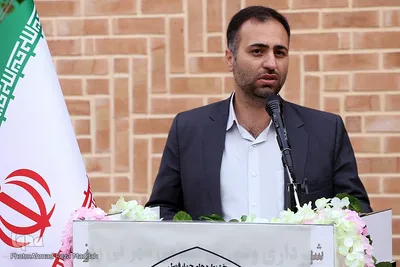آیین  افتتاح  دبیرخانه  دائمی چهار  فصل جشنواره  طوبی در  نی ریز فارس