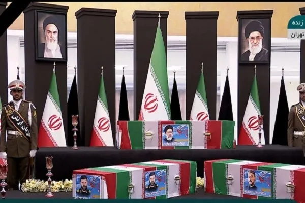 أكثر من 50 وفدا إسلاميا وعربيا وأجنبيا قاموا بتأبين الشهيد رئيسي + فيديو و صور
