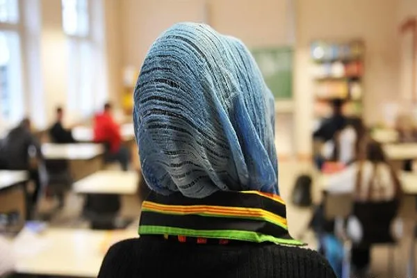 Avusturya'daki ilkokullarda başörtüsü yasağı