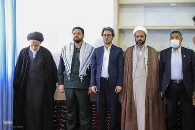 دیدار دانش‌آموزان بسیجی با نماینده ولی‎فقیه در خراسان جنوبی