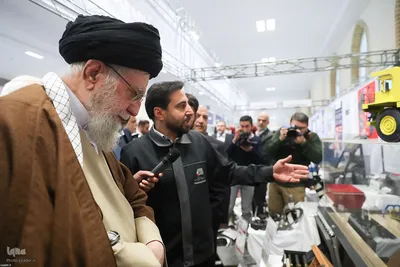 بازدید رهبر انقلاب از نمایشگاه توانمندی‌های تولید داخل