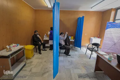 تزریق واکسن کنژوگه به داوطلبان در زنجان
