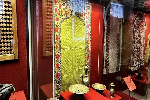 Rusya Etnografya Müzesi'nde İslam eserleri ve el yazmaları