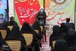 دیدار نماینده ولی فقیه در استان و امام جمعه بوشهر با جوانان و طلاب خواهر استان بوشهر