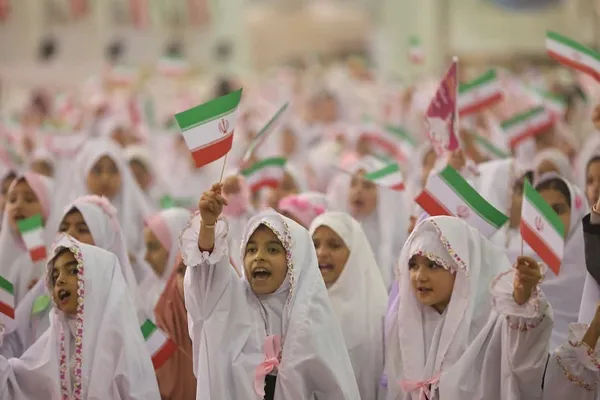 جشن تکلیف 5 هزار نفری دختران در تبریز