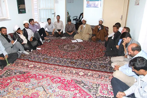 عمل نمادین حاکی از دینداری شخص نیست