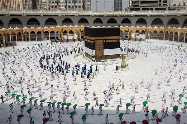 Suudi Arabistan'dan hac kararı: Sadece vatandaşlarına izin verecek