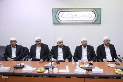 دیدار اعضای کاروان قرآنی نور با نماینده ولی‌فقیه در امور حج و زیارت