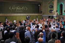 دیدار هزاران نفر از اقشار مختلف مردم در روز عید غدیر