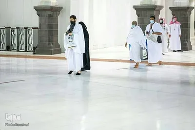 آغاز مراسم متفاوت حج عمره با حضور ۶۰۰۰هزار تن از اتباع سعودی پس از شیوع ویروس کرونا