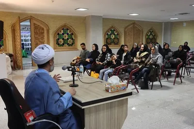 آموزش آداب و اسرار نماز در نمایشگاه قرآن تبریز