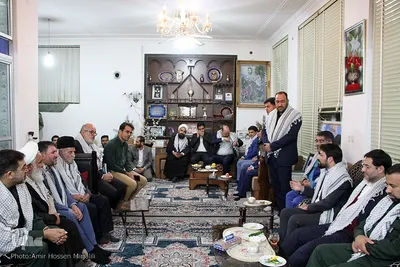 رونمایی از کتاب چشم و چراغ در یزد‎‎