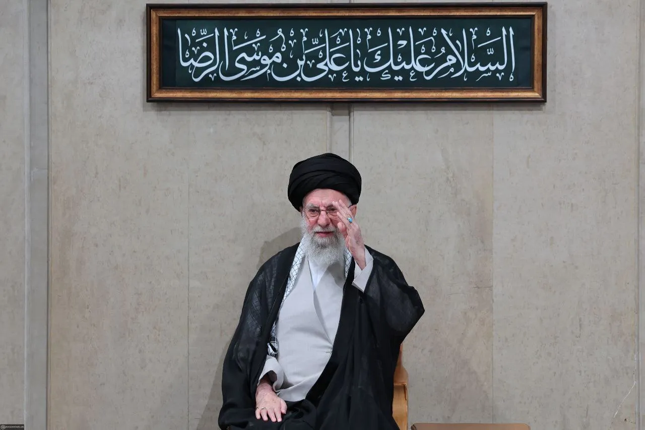 «El pueblo de Irán resistirá con fuerza frente a quien pretenda que Irán obedezca órdenes de EEUU»