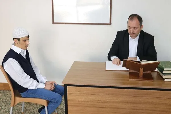 Kur'an-ı Kerim'i 9 ayda ezberledi