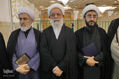 مراسم گرامیداشت رهبر شهید از سوی آیت‌الله مکارم شیرازی
