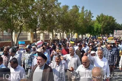 راهپیمایی جامعه شیعی و اهل‌سنت بوشهر در حمایت از مردم بی‌دفاع غزه
