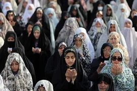 نماز عید سعید فطر در جوار حرم مطهر حضرت عبدالعظیم حسنی علیه‌السلام