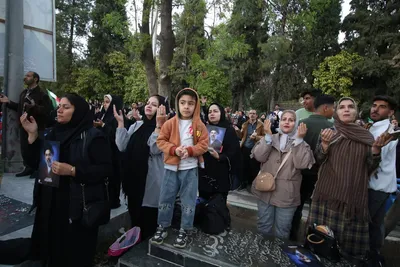 تحویل سال نو در گلزار شهدا